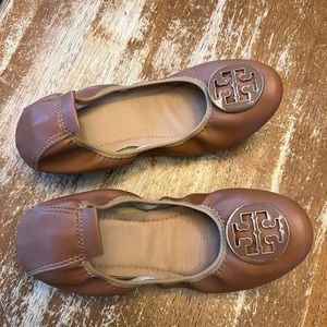 Tory Burch Minnie Travel Ballet size 39.
